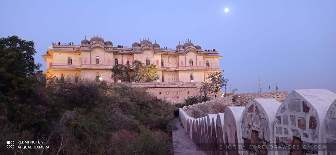 Nahargarh Fort Beautiful Mughal Architechture Building